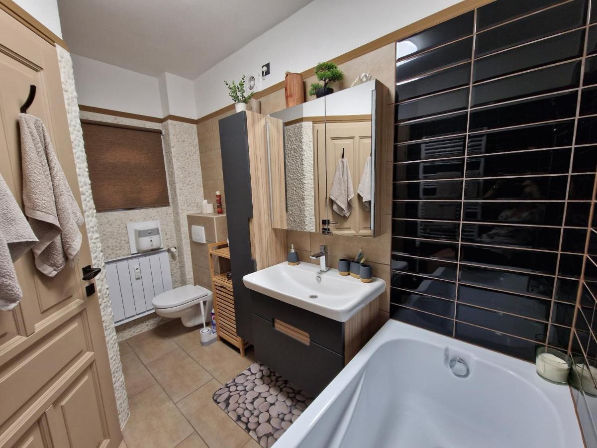 Rozina Apartman Mosonmagyarovar Ngoại thất bức ảnh