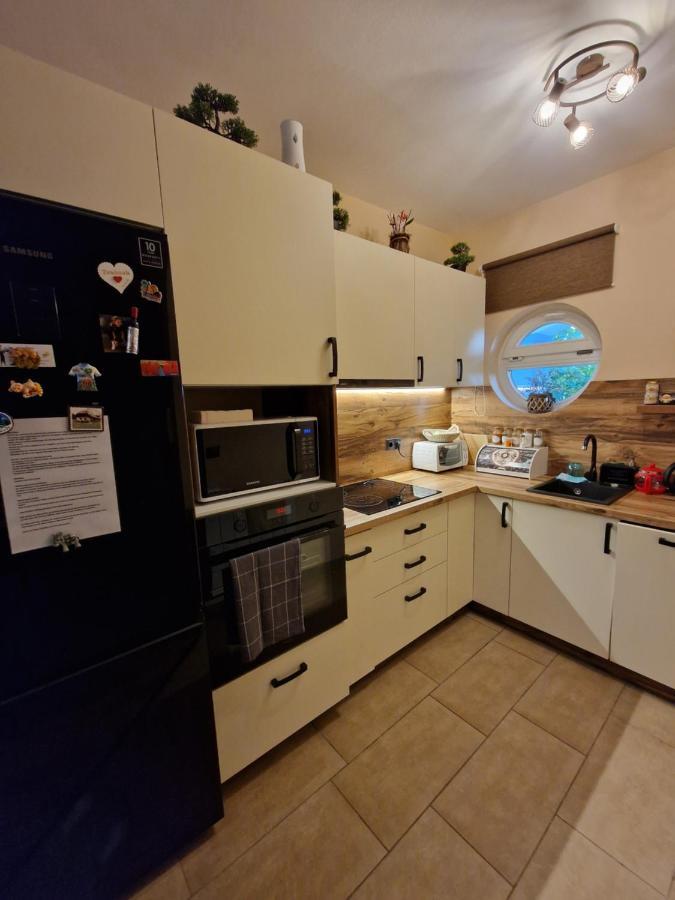 Rozina Apartman Mosonmagyarovar Ngoại thất bức ảnh