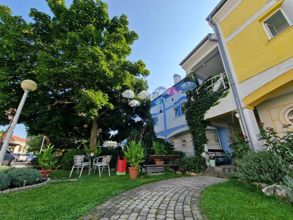Rozina Apartman Mosonmagyarovar Ngoại thất bức ảnh